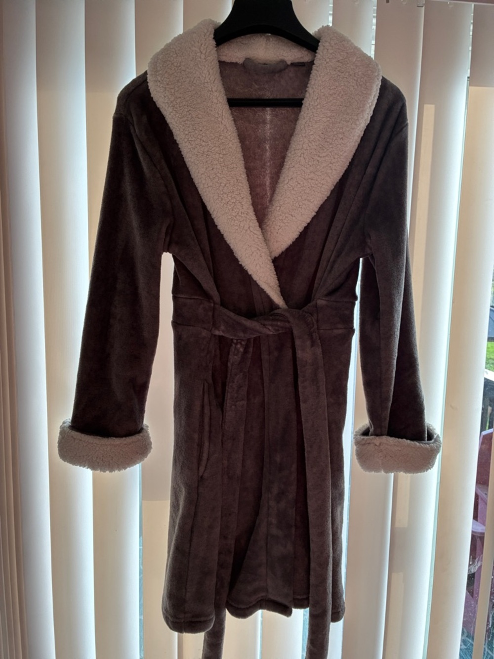 Women’s Plush Shawl Collar Bath Robe with Sherpa Trim - Gray